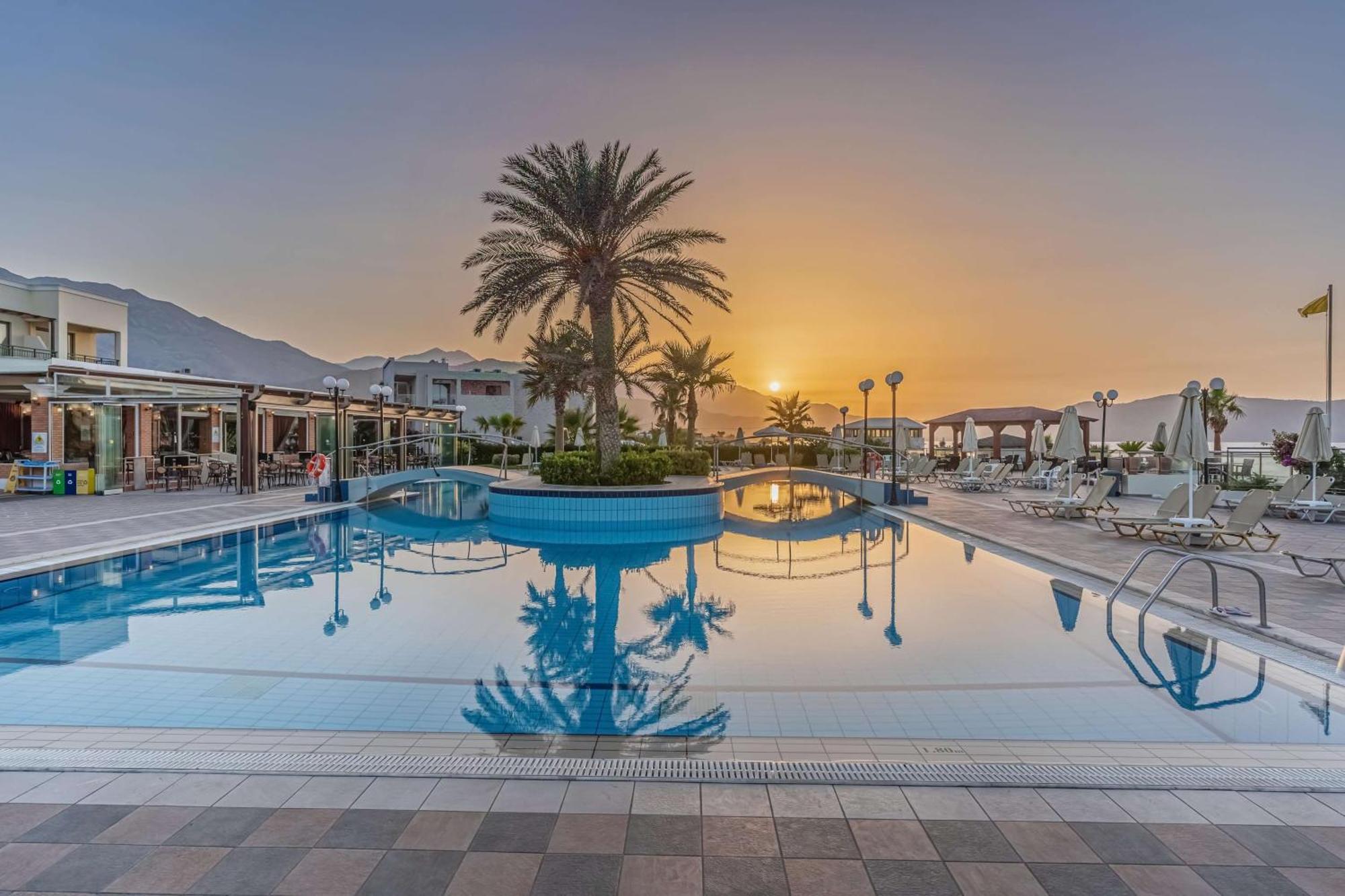 Hydramis Palace Beach Resort Georgioupoli Bagian luar foto